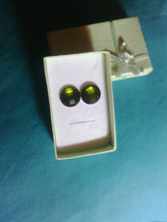 Perla verde brillante